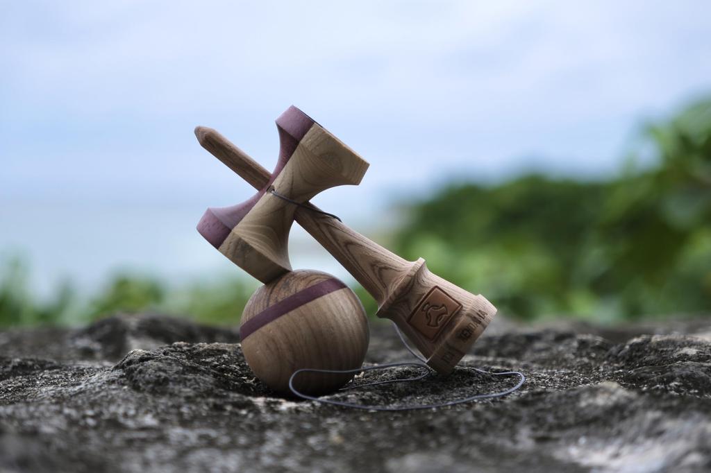TOKYO KENDAMA Growing Kendama – YOSEGI 05 (Mixed Wood Model) Bearing System / No Chemical Paint / Premium Natural Solid Wood