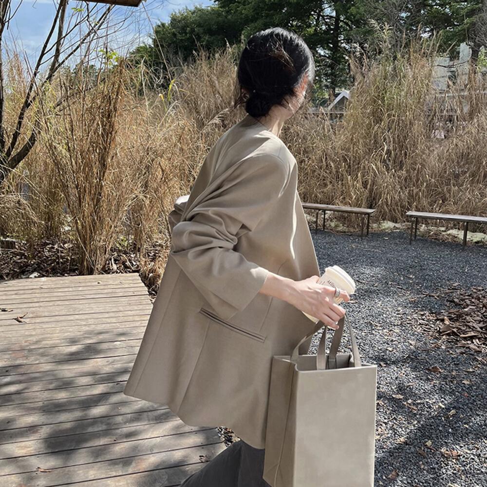 

Шикарный корейский осенний однотонный пиджак на одной пуговице с V-образным вырезом, свободного кроя, простая универсальная верхняя одежда L