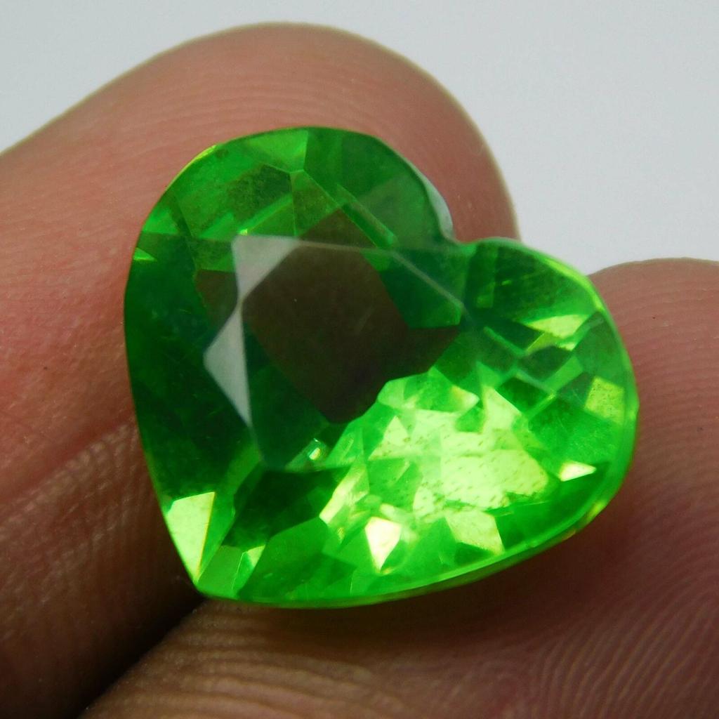 Natural Peridot Heart Shape 9.30 Ct Loose Gemstones