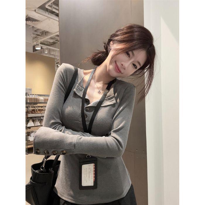 Spicy Girl Henry V-Neck Slim-Fit Buttoned Long-Sleeve Top