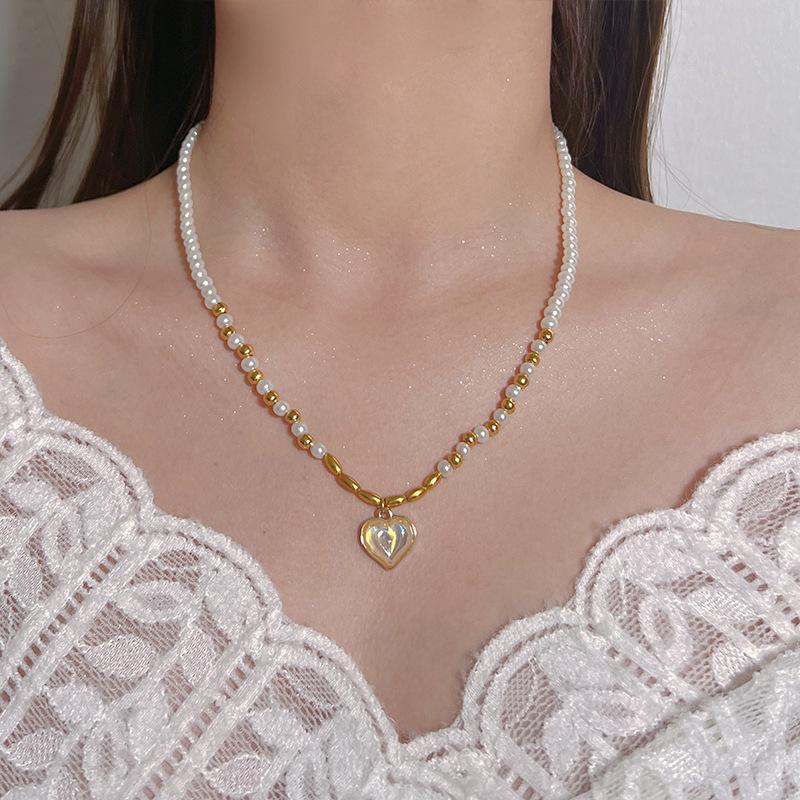 Pearl Necklace Women's Niche Light Luxury Design High-end Fashion Temperament Collarbone Chain Neck Chain Sweater Chain Bead Chain