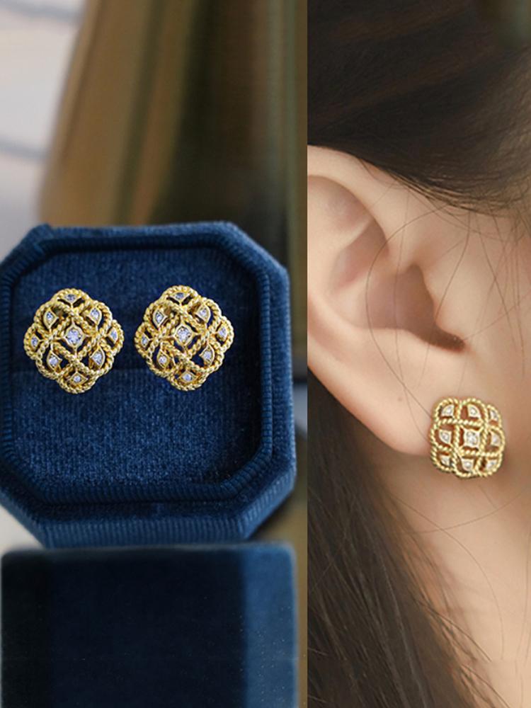 

Huitan Geometric Small Stud Ear Studs Hollow Design Crystal Cubic Zirconia Exquisite Ear Accessories for Women Party Statement Adornments