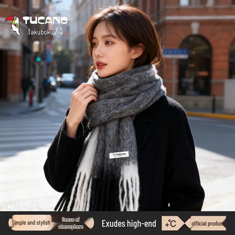 TUCANO Women's Color-Block Tassel Scarf