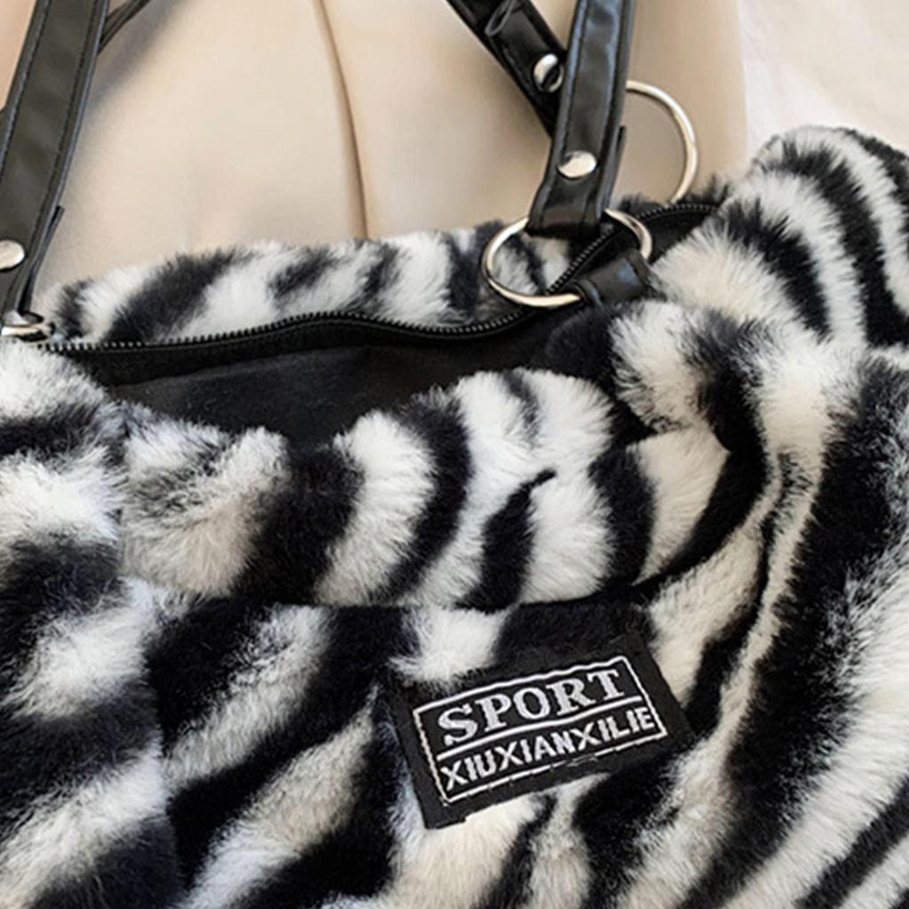 Versatile Cow Pattern Plush Shoulder Bag Large Capacity Women Handbag for Everyday Use