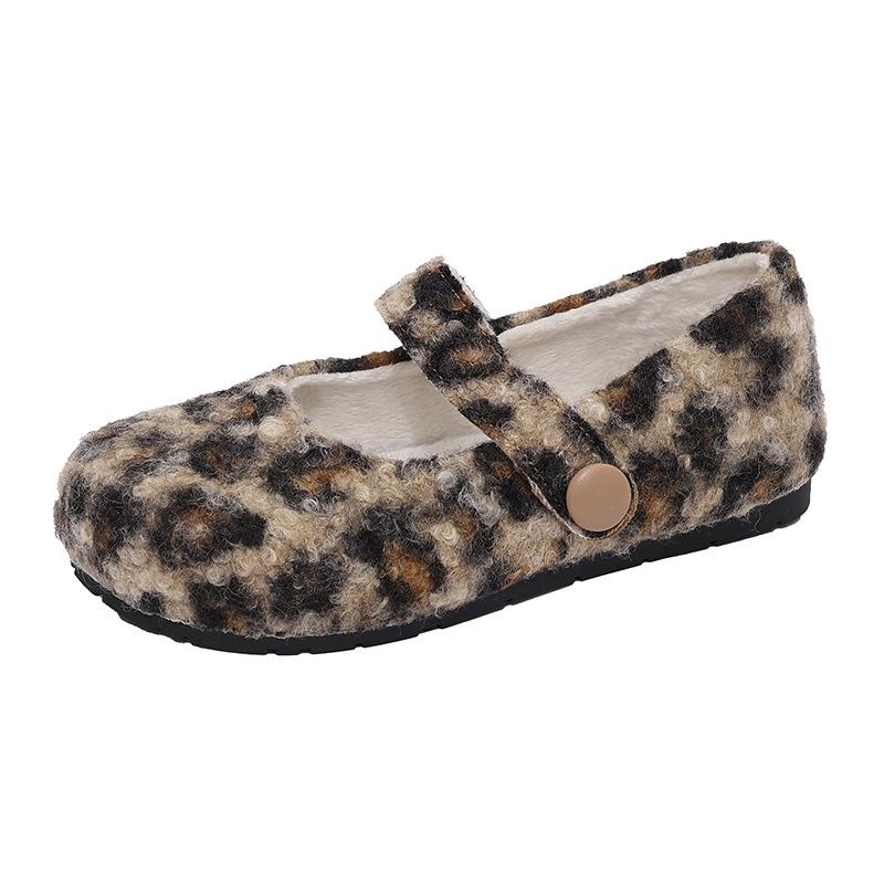 Mary Jane Mao Mao shoes women's winter new wear ugly cute bread shoes Velcro flat-bottomed velvet cotton shoes