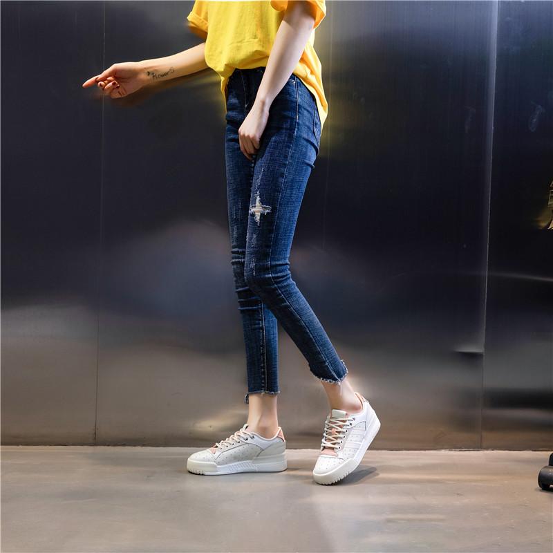 Spring 2025 new flat-soled little white shoes for women's summer and Korean version of versatile leather women's shoes platform-soled sports and leisu