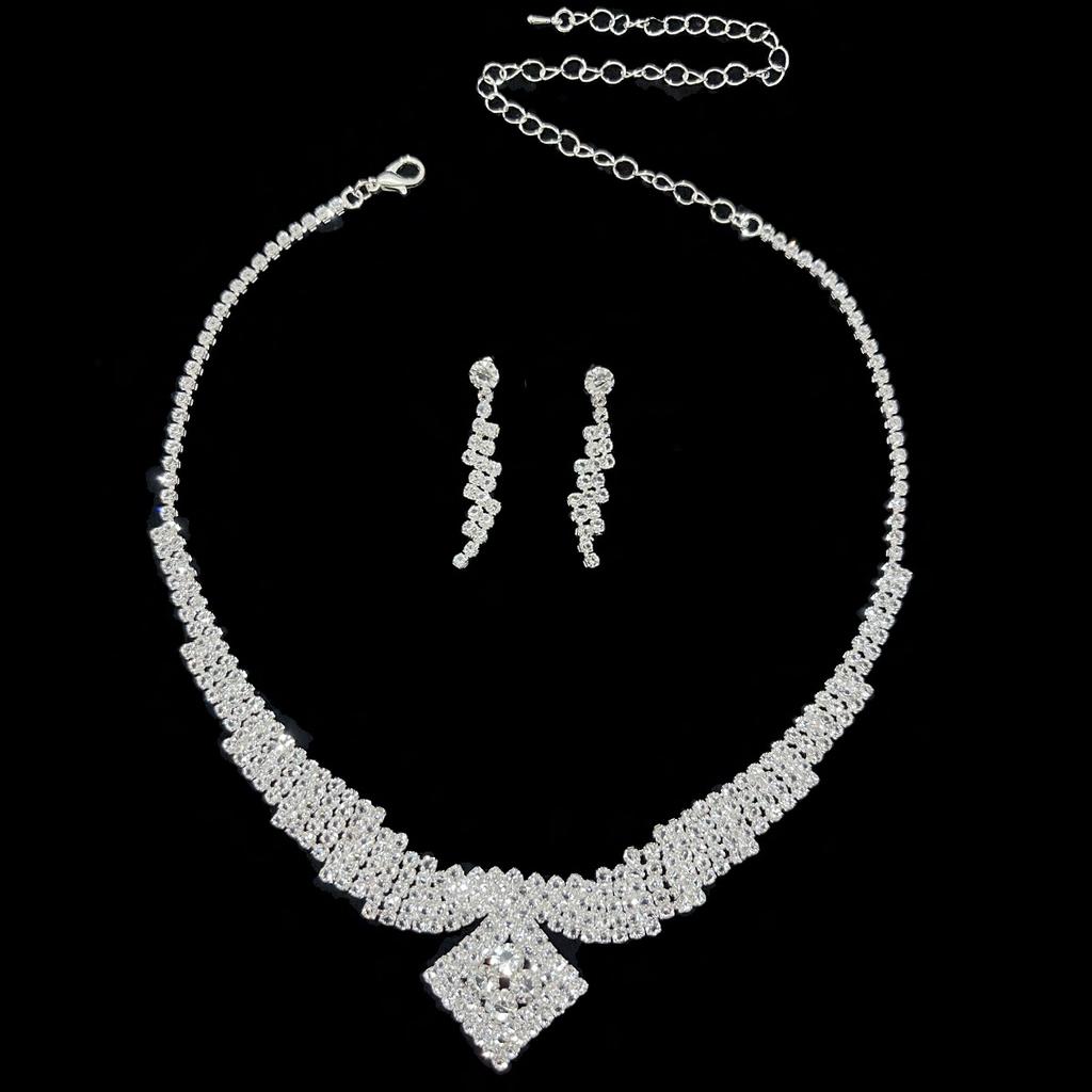 Rhombus Bridal Jewelry Set High-end Crystal Diamond Necklace Earrings Two-piece Set Creative New Jewelry Women