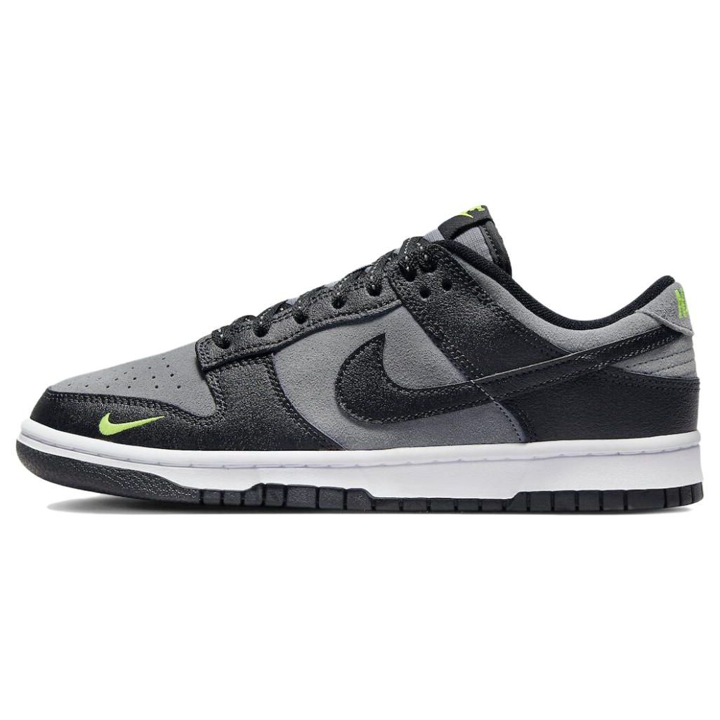

Мужские кроссовки Nike Dunk Low Black Grey Green Strike FQ2205-001 42.5