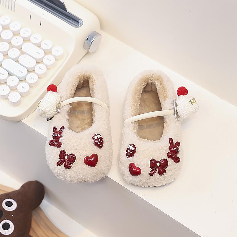

Children s Christmas-style furry shoes, winter and New Year s edition, red non-slip warm woolen shoes for small, medium, and large children 21Inner Length13.5cm бежевый