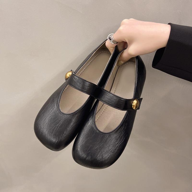 

Retro square head Mary Jane small leather shoes women s spring and summer new Velcro flat-soled single shoes soft-soled beanie shoes 40 чёрный