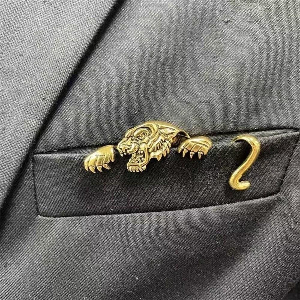Retro Traditional Animal Shaped Brooch Heavy Duty Gentleman Suit Brooch Gentleman Suit