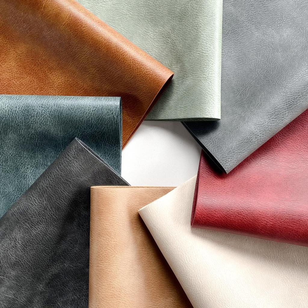 Junichiroya Large 38cm Diameter Round Placemats, Simple Design, High-Quality PU Leather, Flexible and Luxurious, for Home and Restaurant Use, Fully