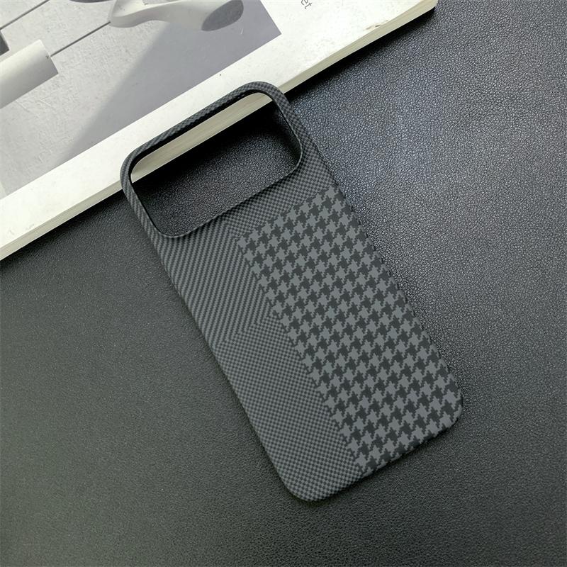 

Carbon Fiber Pattern Chessboard Style Phone Case for iPhone 17 Pro Max 16 15 14 13 Contrast Clash Color Ultra Thin Bumper Cover iPhone 13 Pro