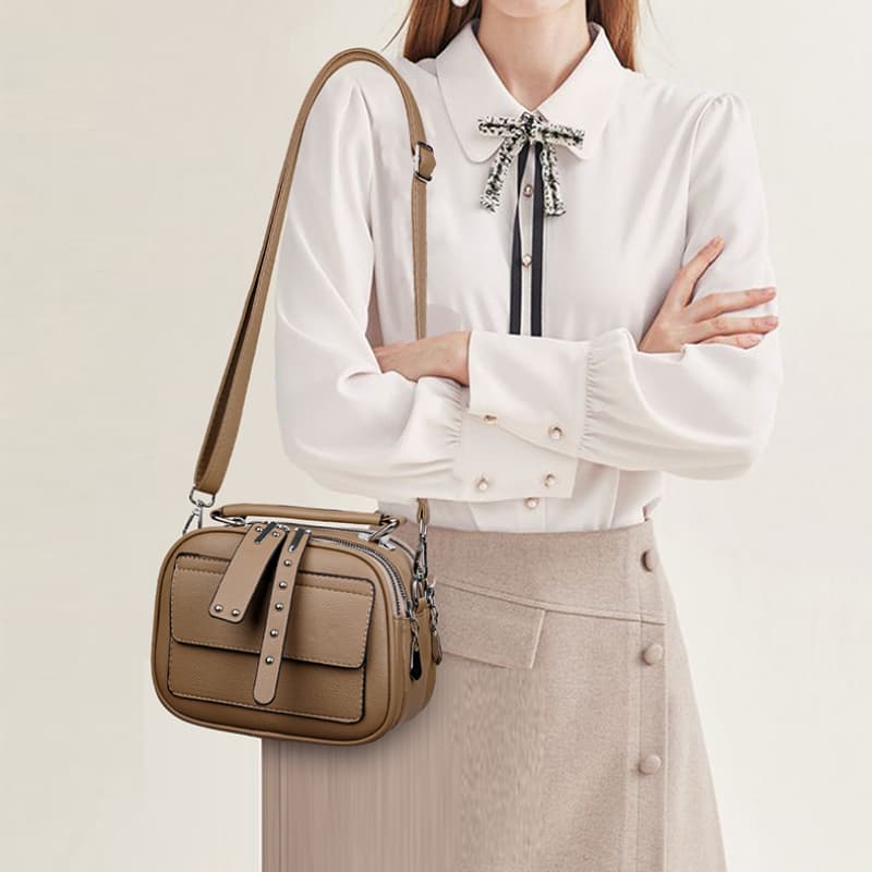 Stylish and simple portable messenger small square bag