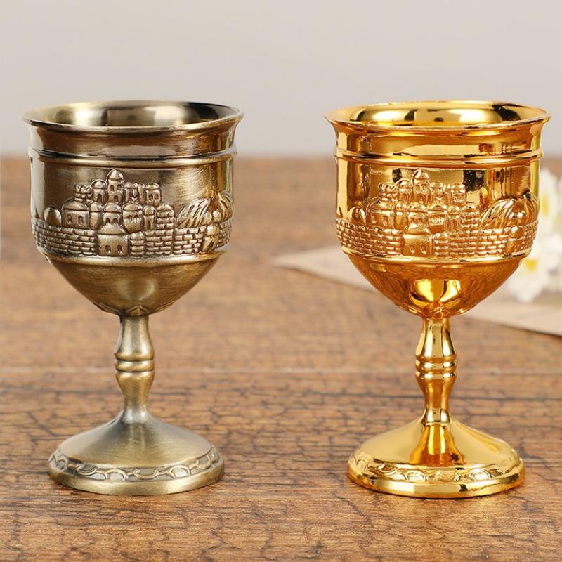 European Liquor Cup, Alloy Light Luxury Carved Pattern Goblet, Retro Mini Vodka Tumbler,  Creative Gift Home Decoration, 1pcs
