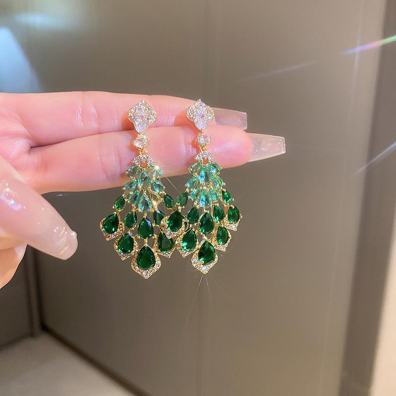 Retro High-End Silbernadel Diamantbesetzte Blumenohrringe, Europäische und Amerikanische Übertriebene Temperamentsohrringe, Leichter Luxus Nischenohrringe