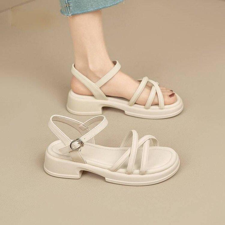 Thick-soled High-end Sports Sandals New Summer One-word Buckle with Muffin Beach Sandals with Skirt