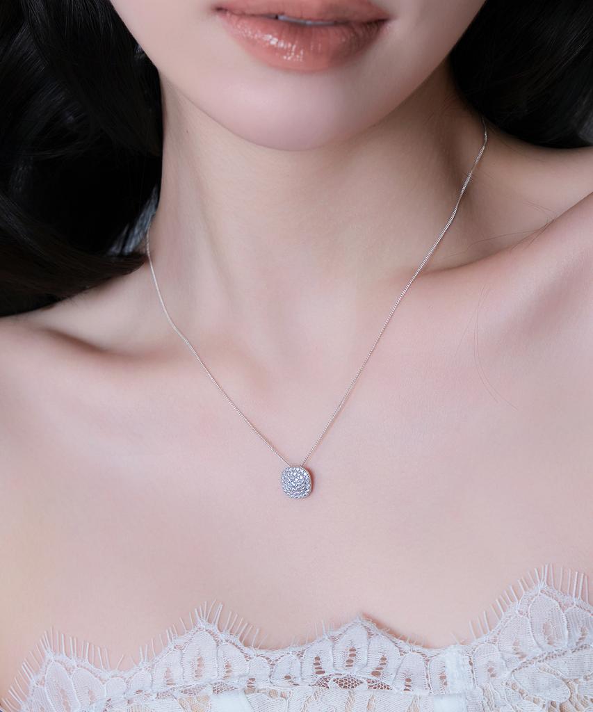 Reve Dq Pavé Square Necklace