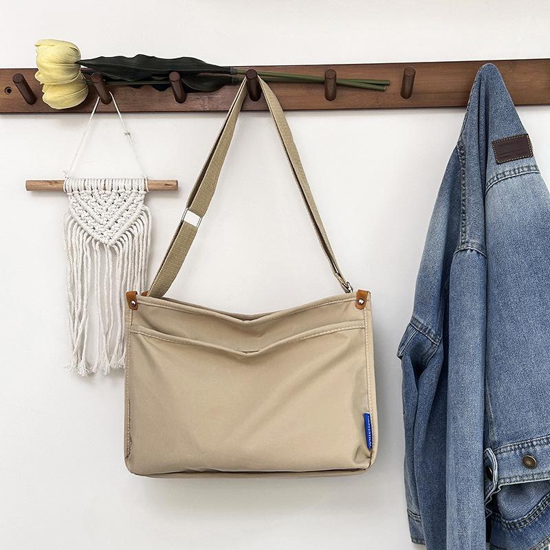 Female Tote Bag Large-capacity Summer Oblique Span New Versatile College Student Commuter Bag Nylon Bag