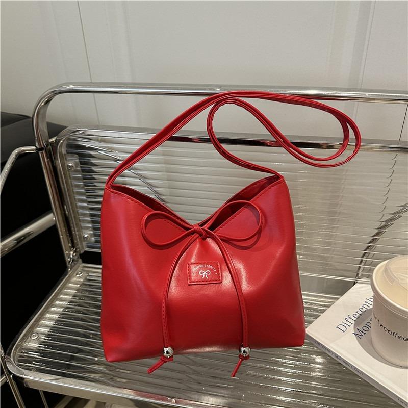 Retro simple red underarm bag women's summer niche design versatile casual commuting shoulder handbag