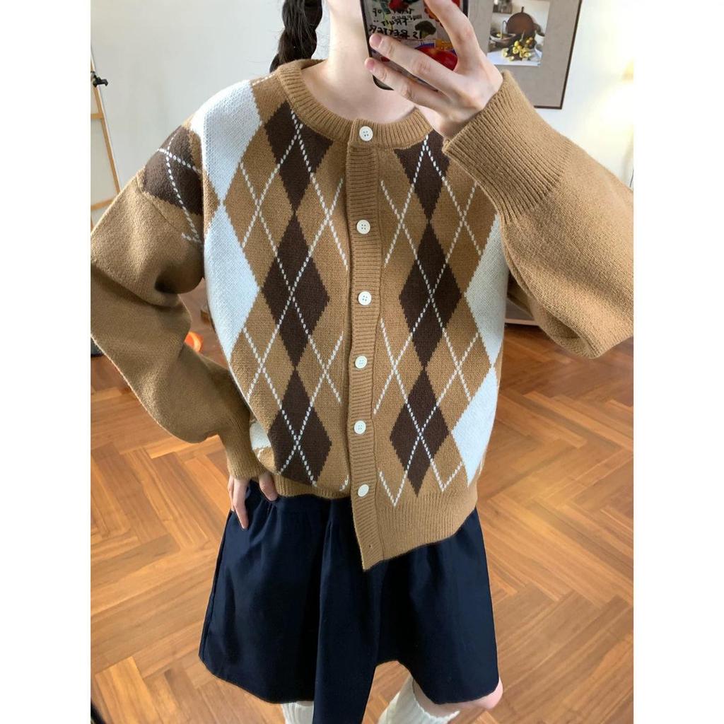 Korean Style Retro Diamond Knit Cardigan: Women's Autumn/Winter Fluffy Color Block Sweater Coat
