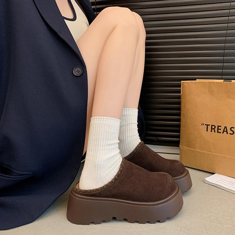 Simple and comfortable retro girls thick-soled bag head drag autumn niche outdoor wear fashion casual shoes wedge heel bag head slippers