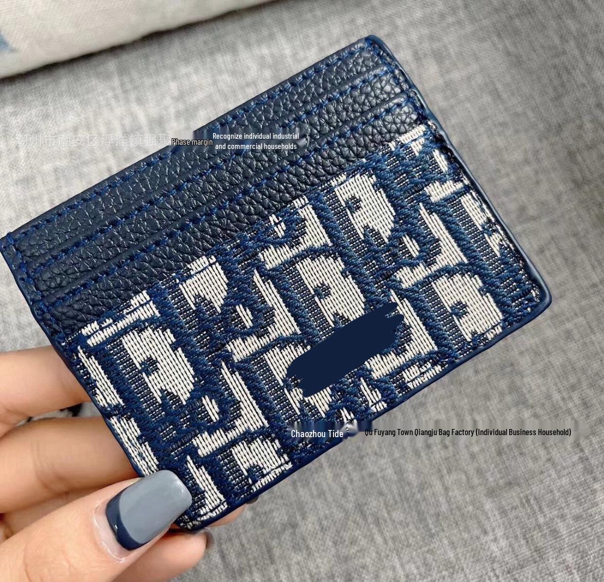 

Ultra-Thin Multi-Card Slot ID & Credit Card Holder - European & American Design Contact customer service for gift box surcharge синій