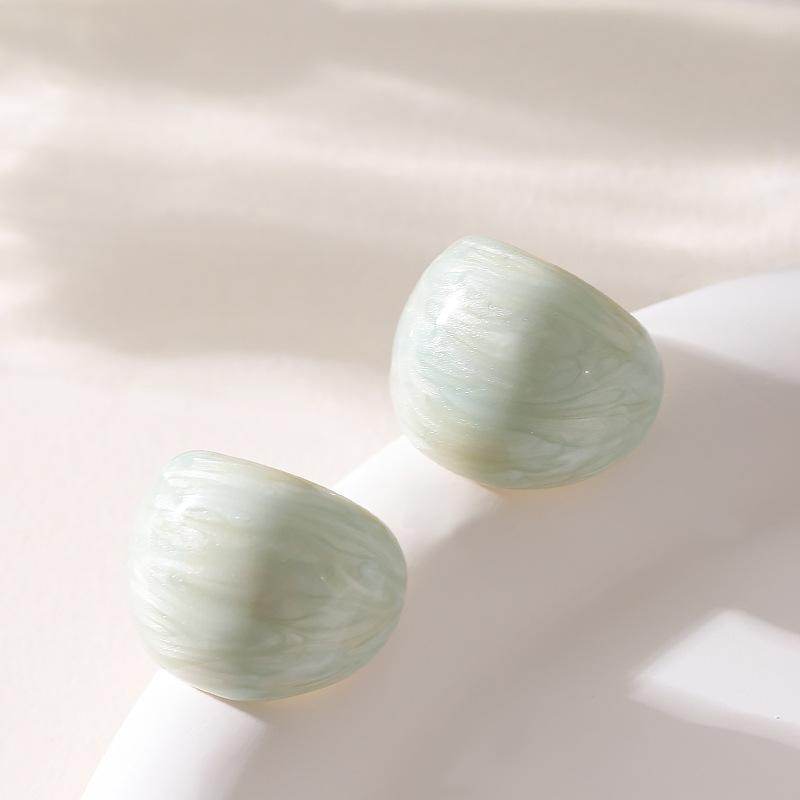 

Stylish exquisite and simple vacation style enamel dripping oil Doudou stud earrings light luxury high-end earrings earrings світло-синій колір