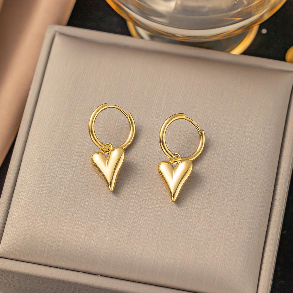 Simple And Elegant Heart Pendant Collarbone Necklace Minimalist Luxury Titanium Steel Chain Women Summer Jewelry