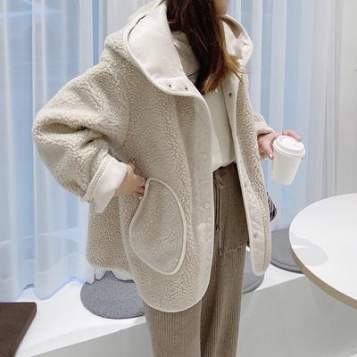 Doppelseitiger Lammfellmantel für Damen für Herbst und Winter Neuer kleiner Pelz integrierter Fleece-Top mit Kapuze
