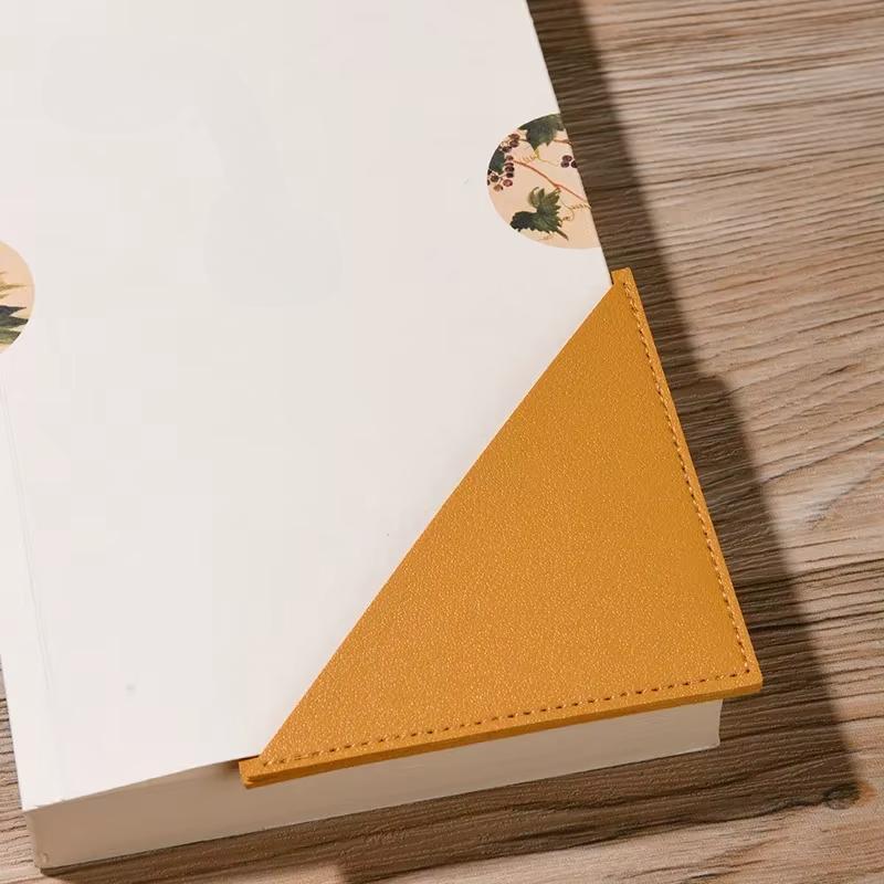 

Креативная угловая закладка для книг, однотонный полиуретановый материал, квадратная закладка 95 мм, канцелярские принадлежности для студентов и учителей, инструменты для чтения имбирный