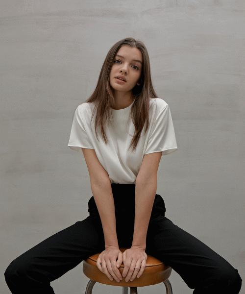 Rank 5 [Kale] Satin Blouse_White