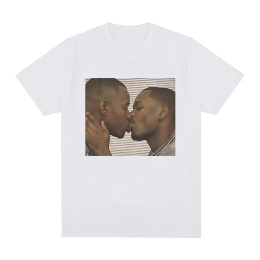 Funny Two Unisex Kissing Meme Tshirt Womens Fashion Hip Hop Retro Tshirt Casual Loose Short Sleeve Tshirt Top Unisex T-Shirt