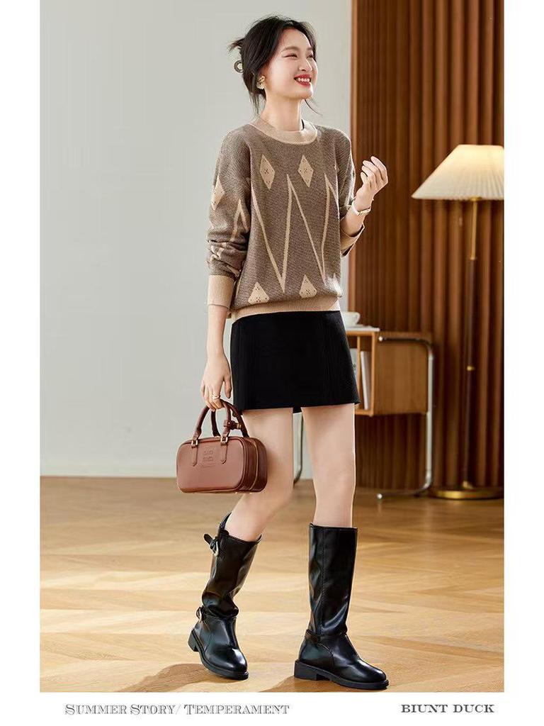 Retro Jacquard Versatile Wool Sweater - 2025 Autumn/Winter Collection: Long Sleeve, Round Neck, Warm, Comfortable, Casual Base Layer