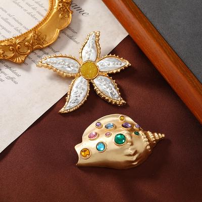 Vintage Female Creative Medium Starfish Conch Pearl Crystal Brooch Classic Marine Life Animal Brooch