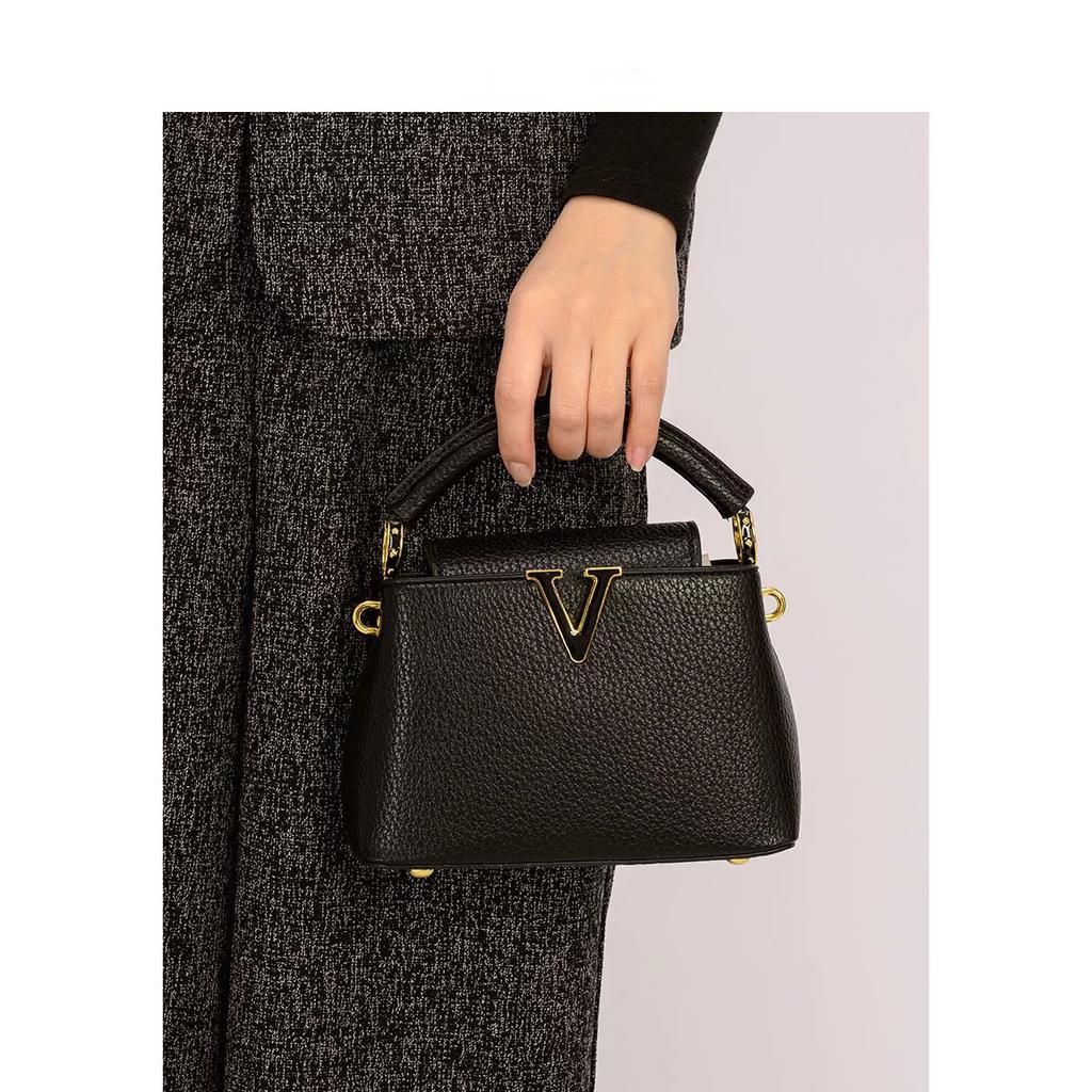 Luxury Fashi Leather Women Handbags 2026 Summer New Small Shoulder Crossbody Bag Portable V Letter Shell Messenger Bags