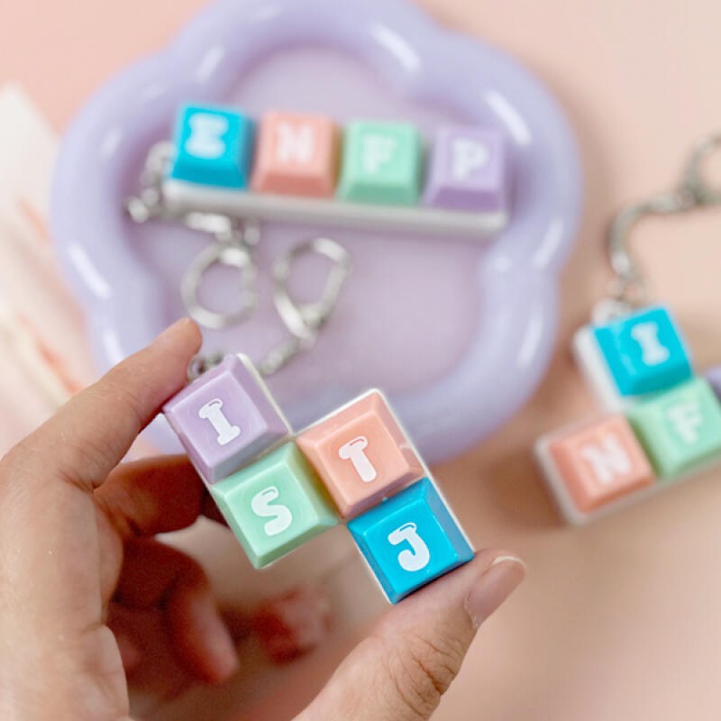 Make an MBTI Keyboard Keychain - 1-Person Set