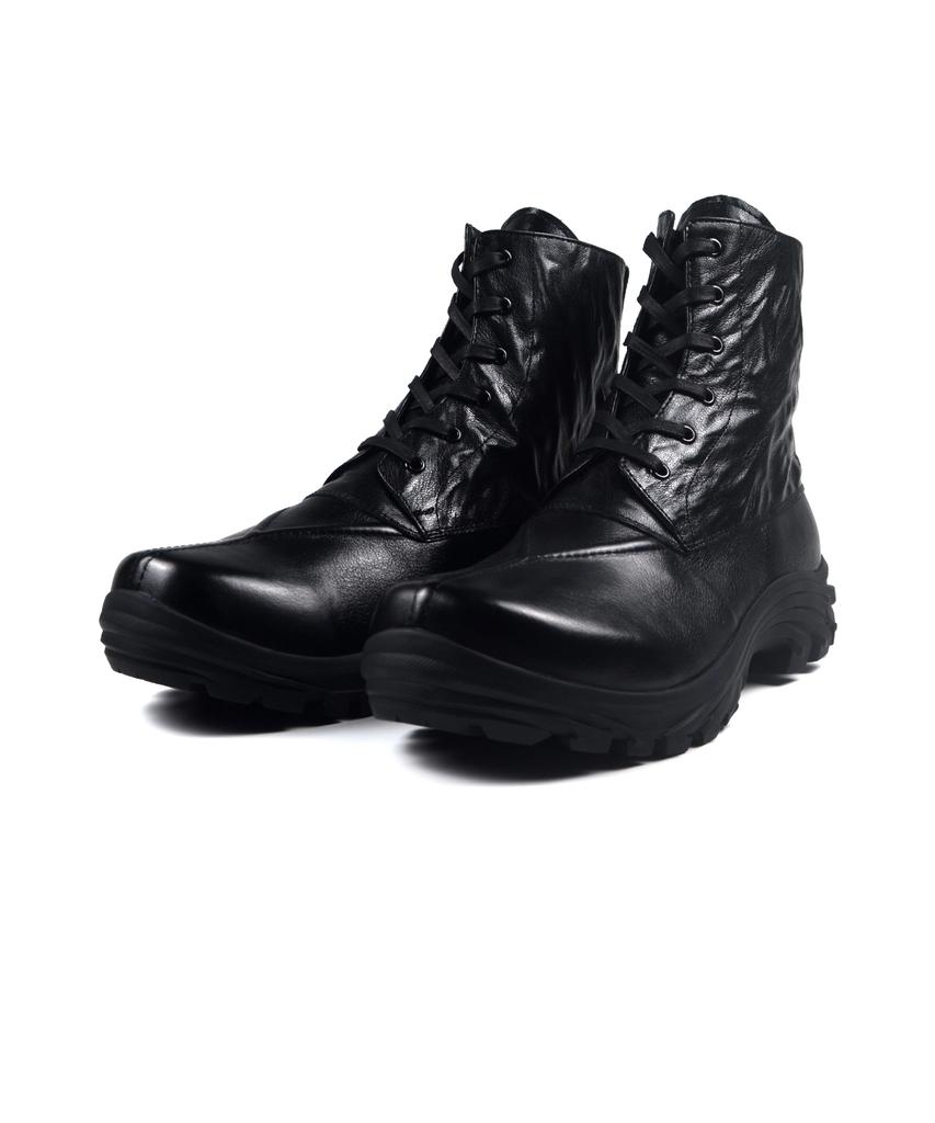 Yowe Umon, Black