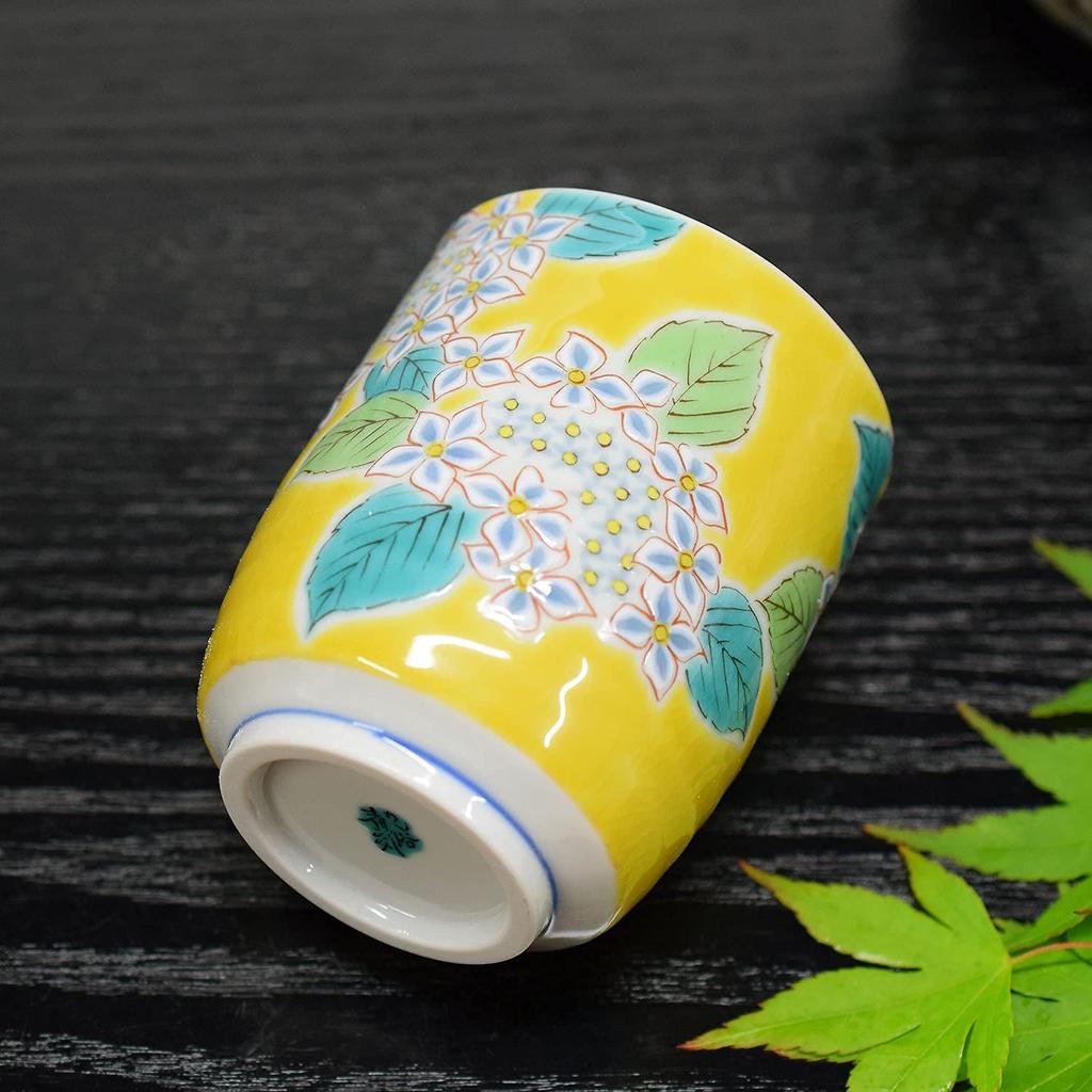 Waza no Kura Stylish Kutani Ware Teacup with Hydrangea Design Perfect as a Birthday Present for or 88th - 60th, 70th, 77th, 80th, Birthdays.