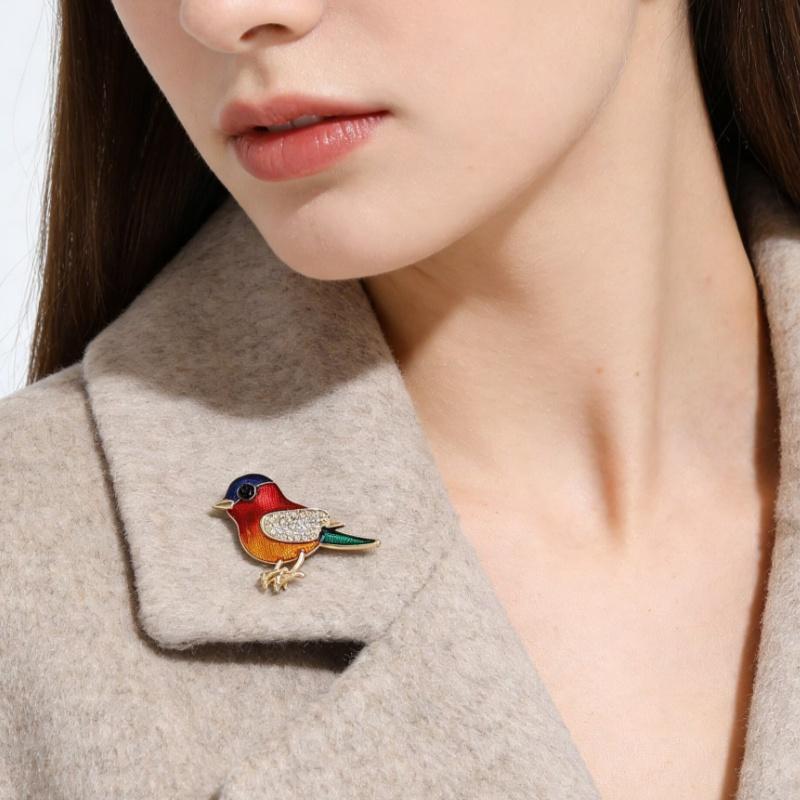 Stylish Enamel Bird Brooch 1pc Rhinestone Animal Sparrow Pin for Women Unisex Lapel Pin for Formal Events