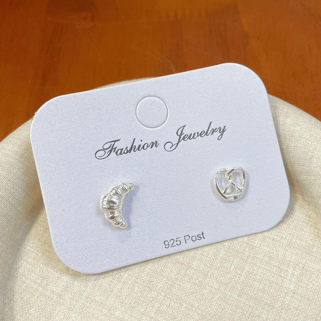 Mini Sterling Silver Cartoon Stud Earrings - Cute Autumn Winter Caramel Bread Design