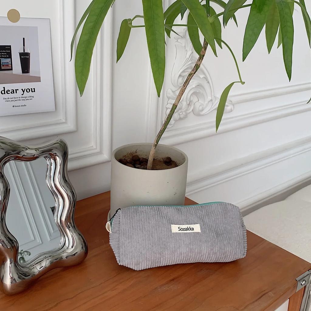 Protective Storage Bag Corduroy Pencil Case INS Style Large Capacity Bag Zipper Office School Supplies,has Random Logo Print