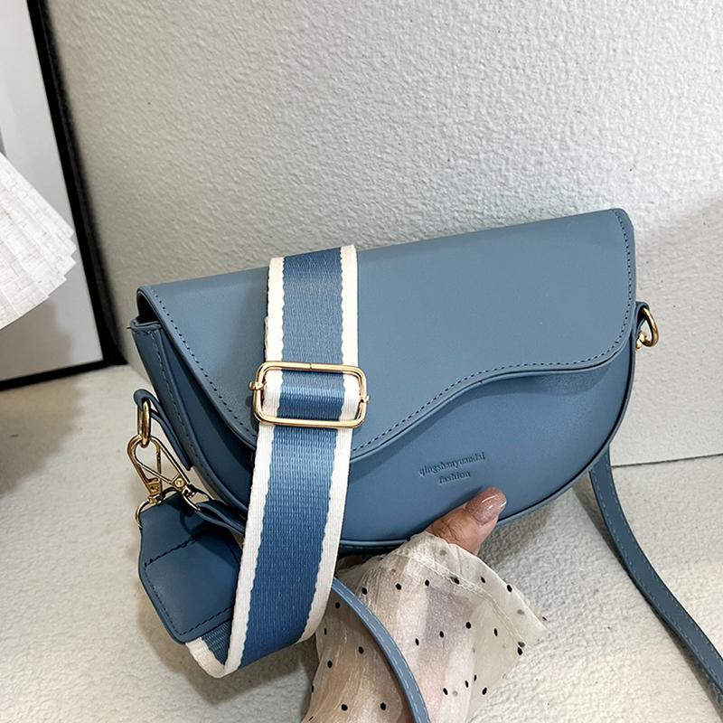 Fashion Small PU Leather Saddle Armpit Bags for Women Vintage Designer Shoulder Crossbody Bag Small Flap Purse and Handbags
