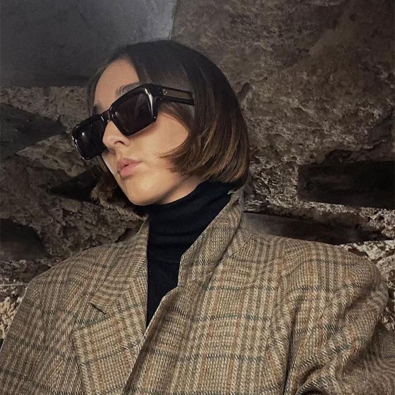 High-End European/American Women's Square Sunglasses: Irregular Fashion and Cool Style by WALKER