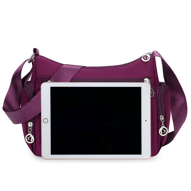 Oxford Cloth New Bag for Women's Simple Large Capacity Messenger Bag Middle Aged Women's Mother Bag One Shoulder.