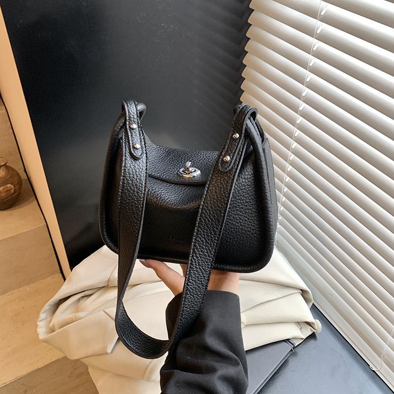 

Premium small bag women s new summer fashion messenger bag shoulder armpit small square bag