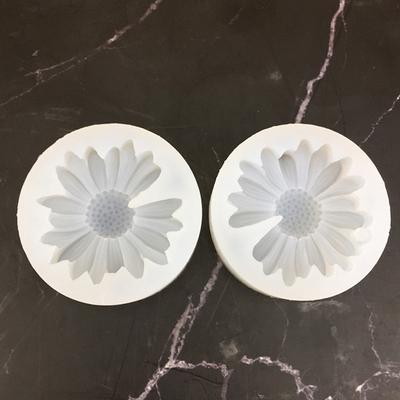 Daisy Flower Silicone Mold With Hole Handmade Decoration Candy Icing Soap Mold