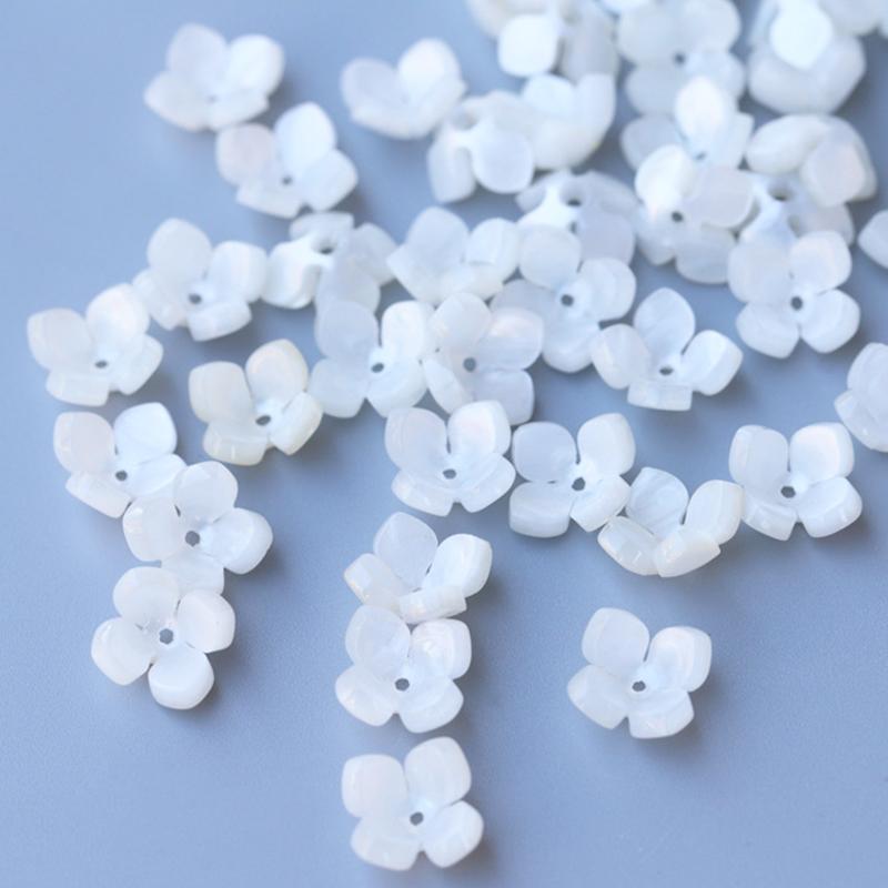 10-20pcs 14mm Resin Flower Petal Beads Caps Charms for Jewelry Making Components Needlework Loose Spacer Beads Accessories DIY