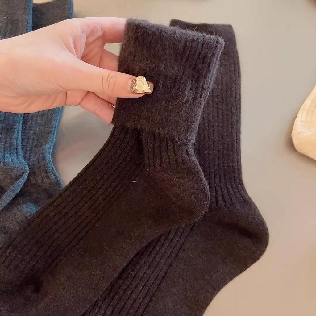 Solid Color Brushed Wool Socks For Women In Winter Thickened And Warm Mid-Leg Socks Are Trendy And Versatile, Wear Stockings Outside
