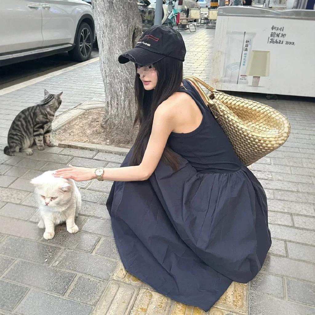 French design vest suspender dress women's summer new temperament waist sleeveless seaside vacation dress